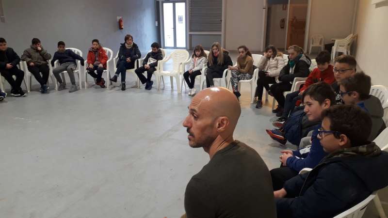 ‘Un viatge dins el Quixot’: aprendre a ritme de ball, teatre i literatura al CEIP l’Ermita de Benifairó