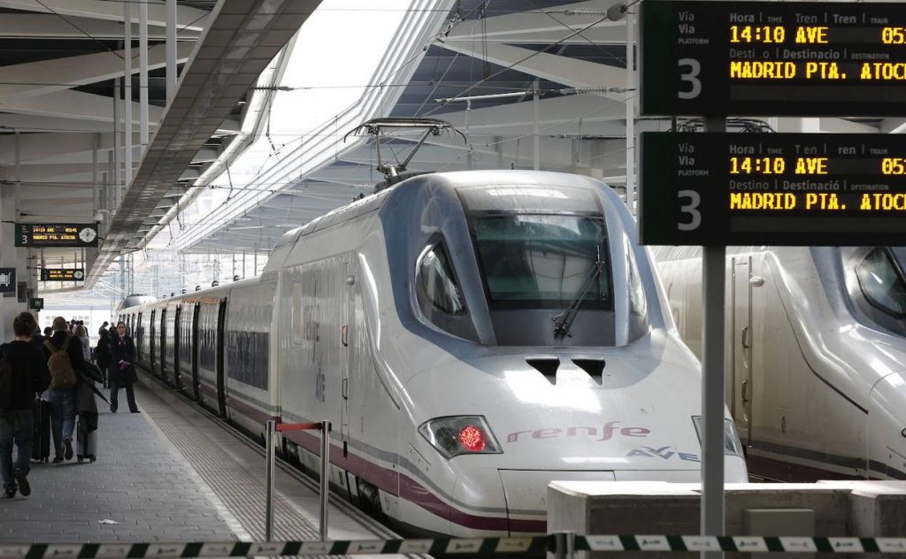 Compromís exigeix a Sánchez restringir els moviments des de Madrid i altres zones per evitar la propagació del COVID-19