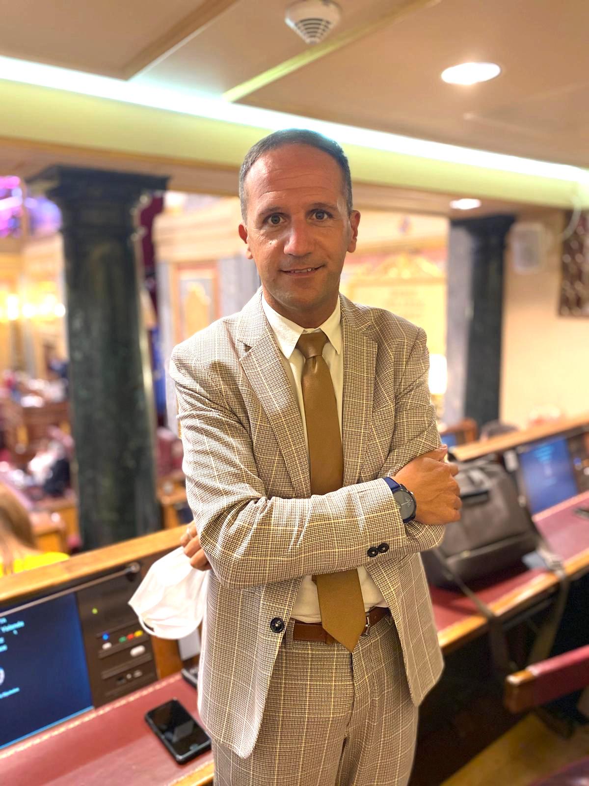 Azorín: “El Govern socialista torna a complir el seu compromís amb la Comunitat amb els 214 milions aprovats hui per a una ‘vuelta al cole’ segura”