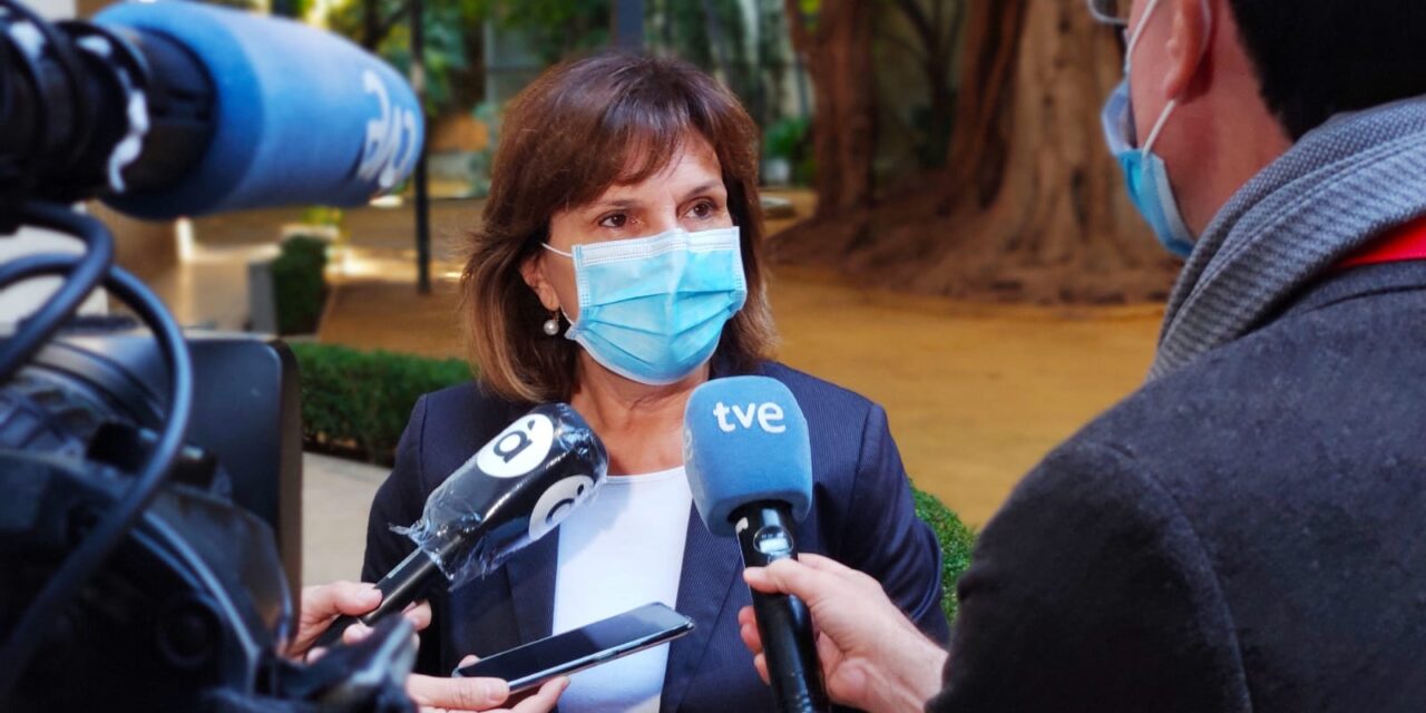 Martínez recorda que la Comunitat Valenciana “està més que preparada per a la vacunació massiva” i destaca que Bonig “només parla per a queixar-se i criticar”