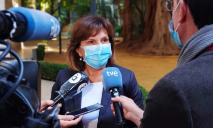 Martínez recorda que la Comunitat Valenciana “està més que preparada per a la vacunació massiva” i destaca que Bonig “només parla per a queixar-se i criticar”