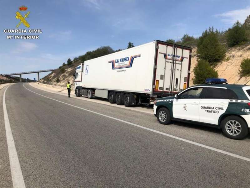 Interceptat un camioner que anava a Suècia quintuplicant la taxa d’alcohol a l’altura d’Alcoi