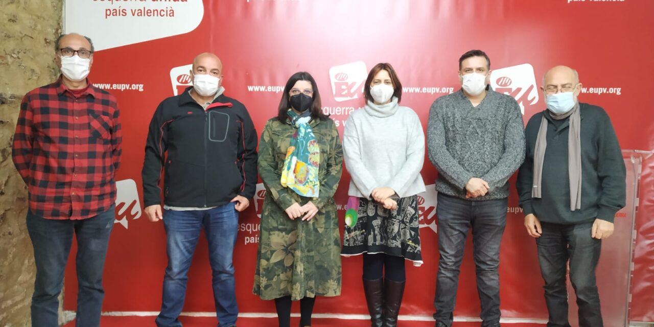 Esquerra Unida denuncia les retallades en drets laborals que pateixen els treballadors de Ford Almussafes