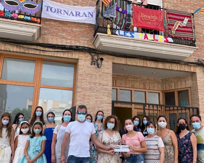 L’Ajuntament d’Alfara del Patriarca organitza el seu segon concurs ‘Engalana el teu balcó o finestra’