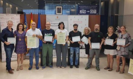 Massamagrell lliura els II Premis i guardons a l’ús del valencià en el comerç local