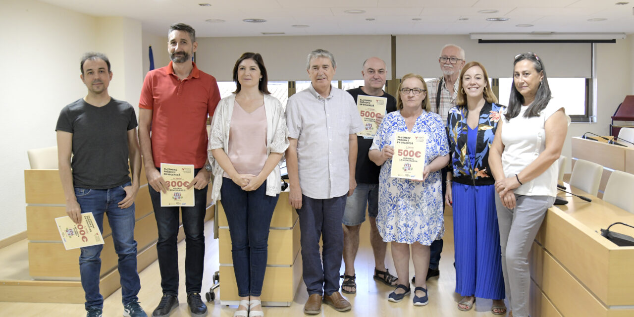 Entregats els premis d’AVIVA Paiporta a l’ús del valencià en el comerç