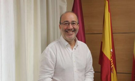 Diego Gómez, alcalde d’Alzira: “Sempre he defensat que huit anys són suficients per a mostrar la validesa política i vull que la gent em recorde com un alcalde pròxim a la ciutadania”