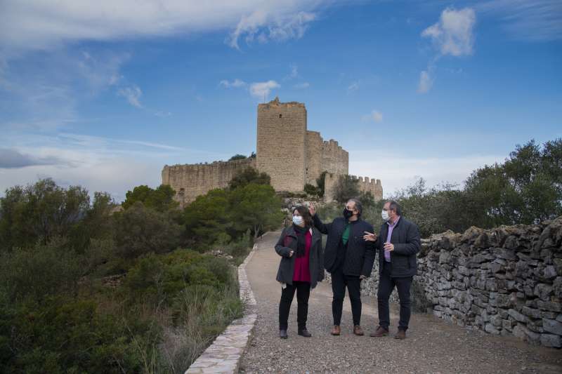 L’alcalde de Santa Magdalena aplaudeix la millora de l’accés al Castell per part de Diputació