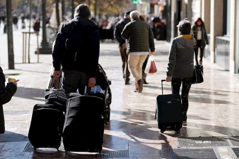 El Bo Viatge 2023 augmenta les seues ajudes i cubirá el 60% dels costos hotelers