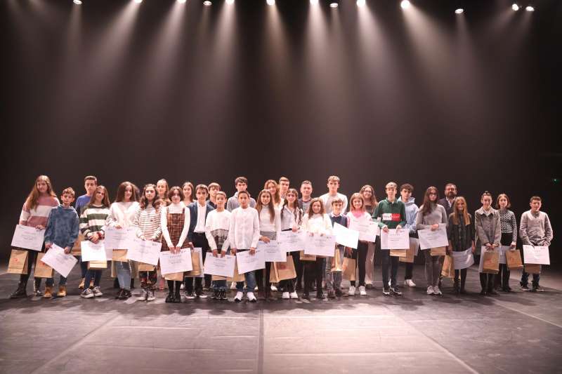 Catarroja finalitza les II Jornades de Ciutat Educadora amb l’entrega dels reconeixements a l’alumnat més destacat del curs 2021/2022