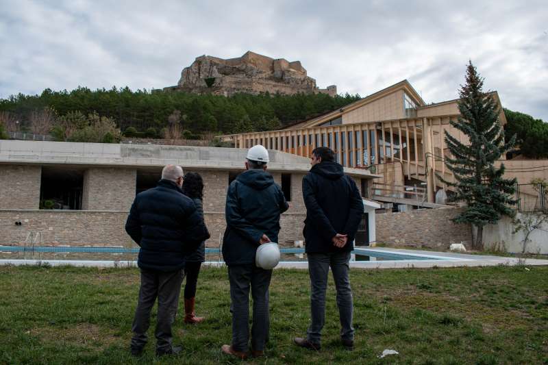 Visita a les obres de les noves aules del col·legi de Morella
