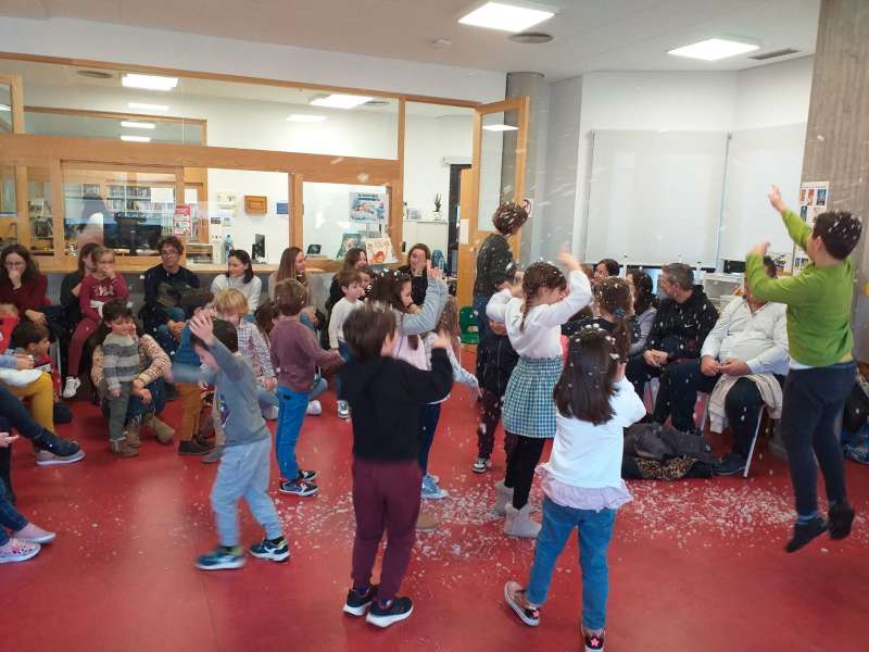Contacontes i desitjos per Nadal a Picassent