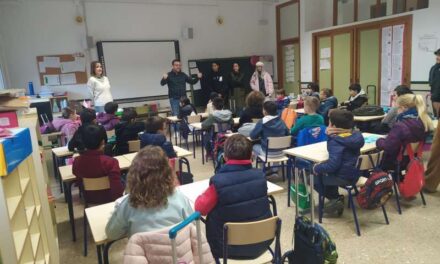 Nules col·labora amb els centres educatius per a la plana integració de les famílies estrangeres residents al poble