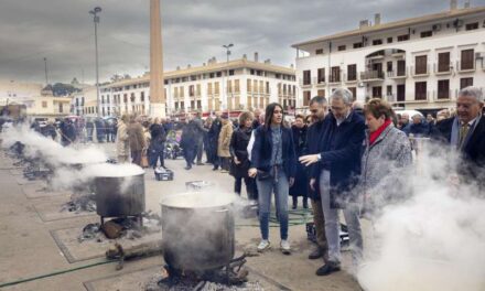 El Puig celebra les seues festes de Sant Pere amb la tradicional olla d’arròs amb fesols i naps