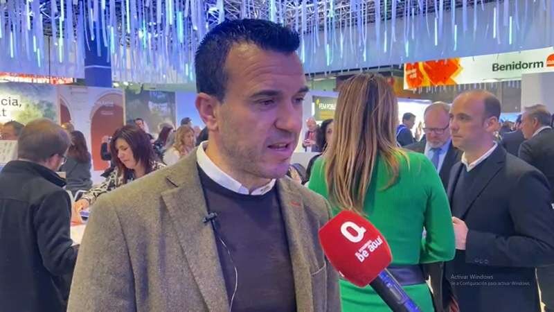 Vicent Mompó en Fitur: “Hem d’apostar fort pels pobles menuts per a lluitar contra el despoblament i que puguen viure dignament”