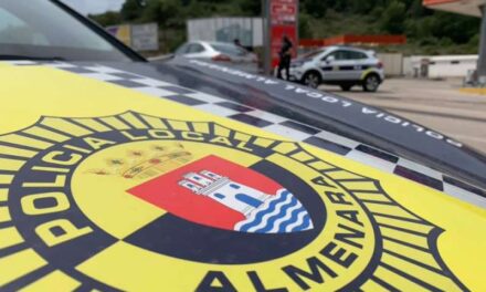L’ajuntament d’Almenara adquirix quatre emissores portàtils destinades a la policia local
