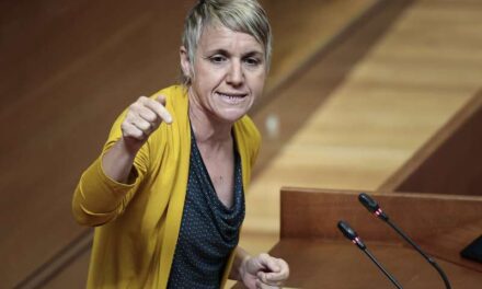 Compromís qualifica de traïció el pacte de PSOE i PP per reformar la Constitució deixant de banda el dret civil valencià