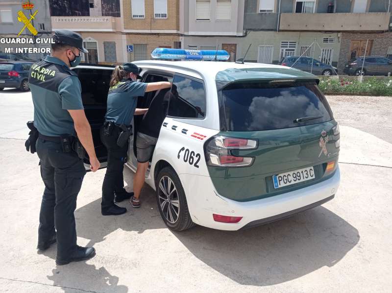 La Guàrdia Civil deté al responsable de 8 robatoris amb força a Llombai, Catadau i Alberic