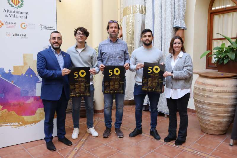La Matxà de Sant Antoni compleix 50 anys de la mà dels Lluïsos en un homenatge a les mascotes i al “cor de poble” de Vila-real