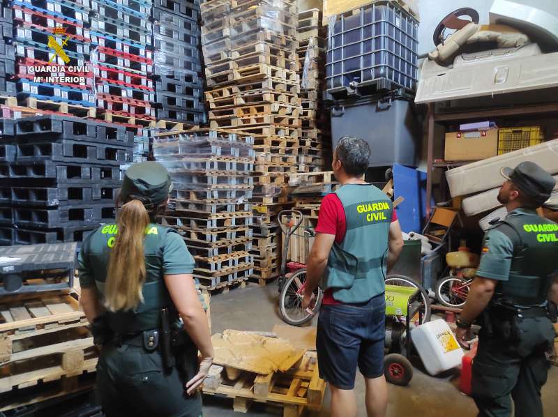 La Guàrdia Civil recupera més de 87.000 euros en palets a Beniparrell i Quart de Poblet