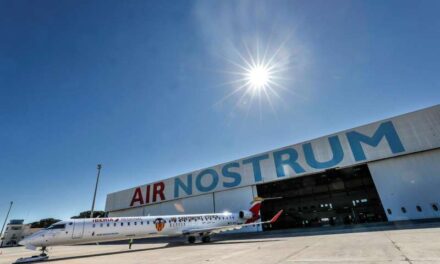 Air Nostrum cerca a València tripulants de cabina de passatgers