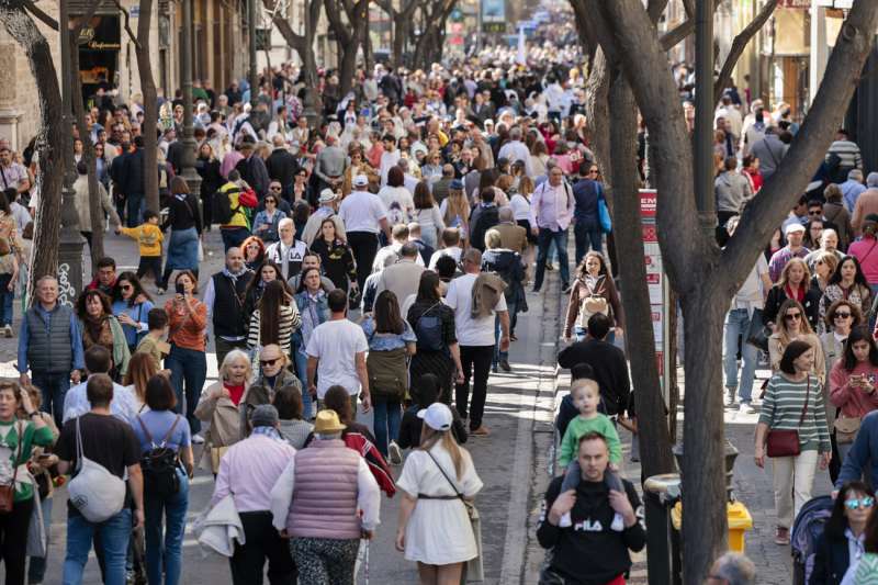 L’excés de visitants provoca problemes de neteja a València