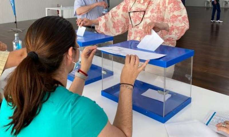 La Generalitat habilita el telèfon 900 202 305 per a sol·licitar el vot accessible