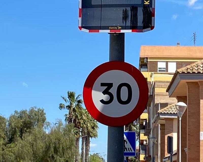 Foios instal·la dos radars pedagògics per a pacificar el trànsit