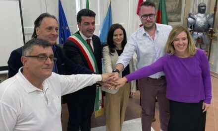 Montserrat demostra la seua solidaritat a Itàlia