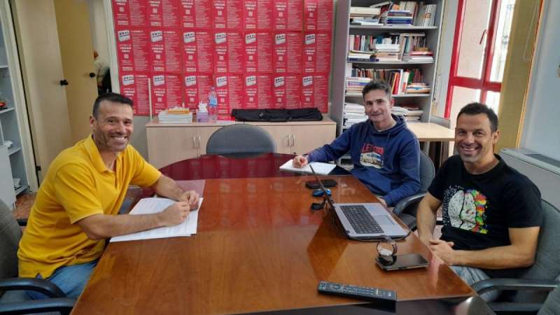 FECCOOPV i el col·lectiu Docents per un Accés Just conquen una concentració de funcionaris aquest divendres 12 de maig