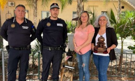 El Policia Local d’Alfara del Patriarca José Sanfrancisco i la seua gossa Osa aconsegueixen el bronze en un Campionat Nacional de Guies Canins