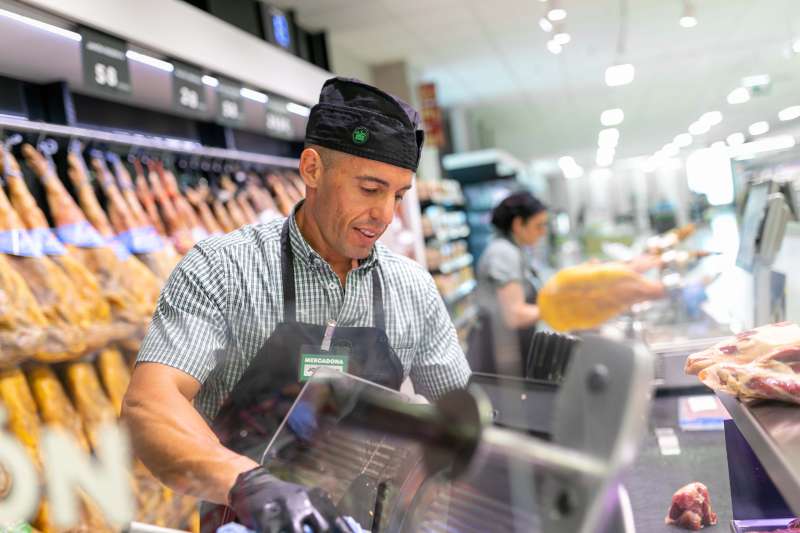 Mercadona contractarà més de 300 persones per a la campanya d’estiu a Castelló