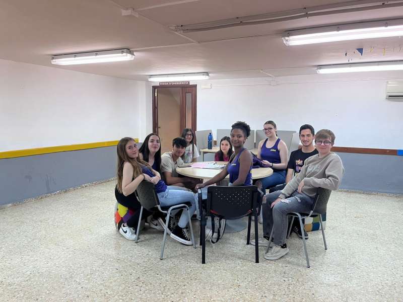 Els corresponsals joves d’Almenara es reunixen per a realitzar propostes per a la pròxima programació juvenil