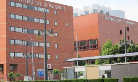 La Universitat de València dona veu a l’ambaixada russa per a criticar a Occident i desperta la ira de la comunitat Ucraïnesa en la Comunitat Valenciana
