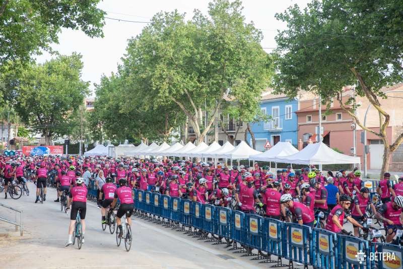 Èxit de participació en la XI Marxa Cicloturista AVAPACE celebrada a Bétera