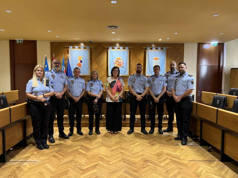 Sis nous oficials de la Policia Local prenen possessió a l’Ajuntament de Borriana