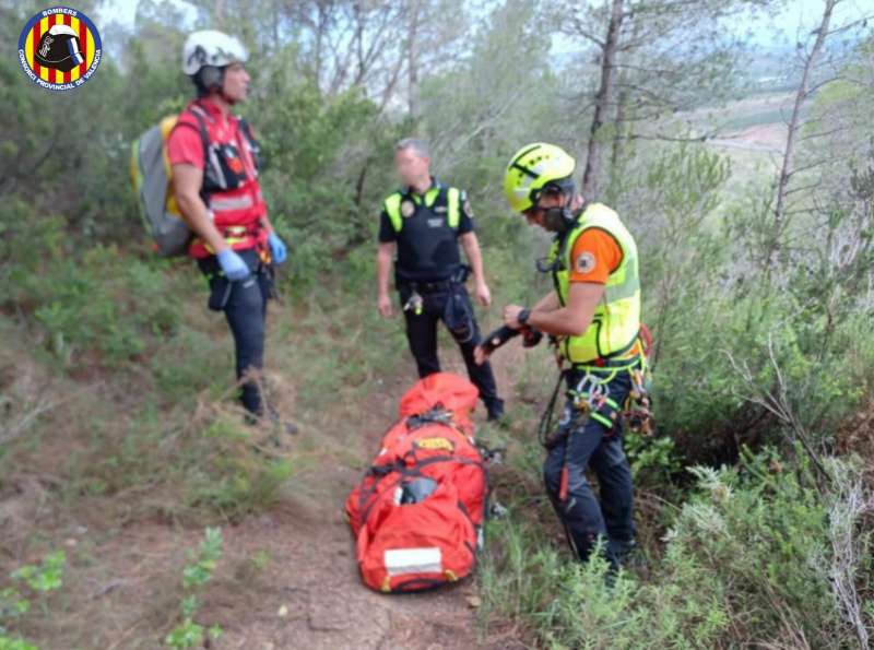 Rescaten un ciclista lesionat en caure a una pista forestal de Llombai