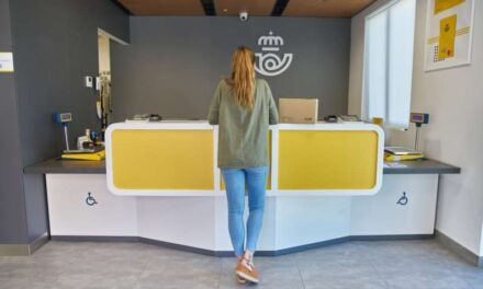Correus amplia l’horari en trenta-cinc oficines a la província de València per a agilitzar el procés de vot per correu