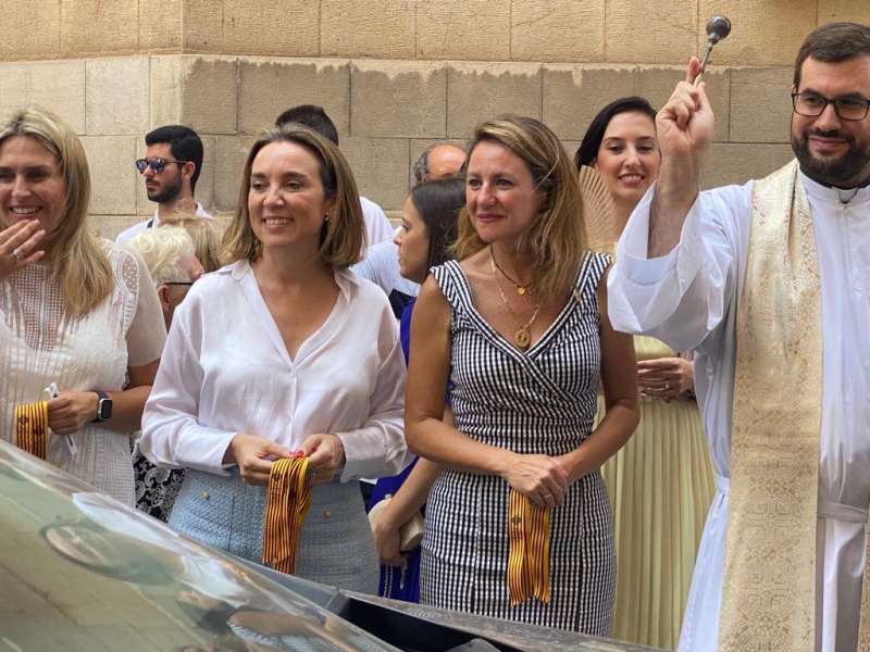 Castelló homenatja a Sant Cristòfol en una jornada multitudinària marcada per la recuperació de les tradicions