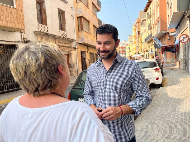 Xafar el carrer i escoltar els veïns continuarà sent la màxima prioritat per a Falomir aquesta legislatura