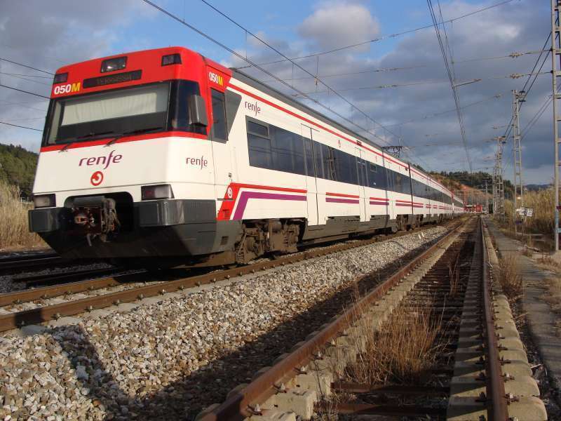 Els usuaris de Renfe ja poden adquirir els abonaments gratuïts de Rodalia, Rodalies i Mitjana distància per al tercer quadrimestre de l’any