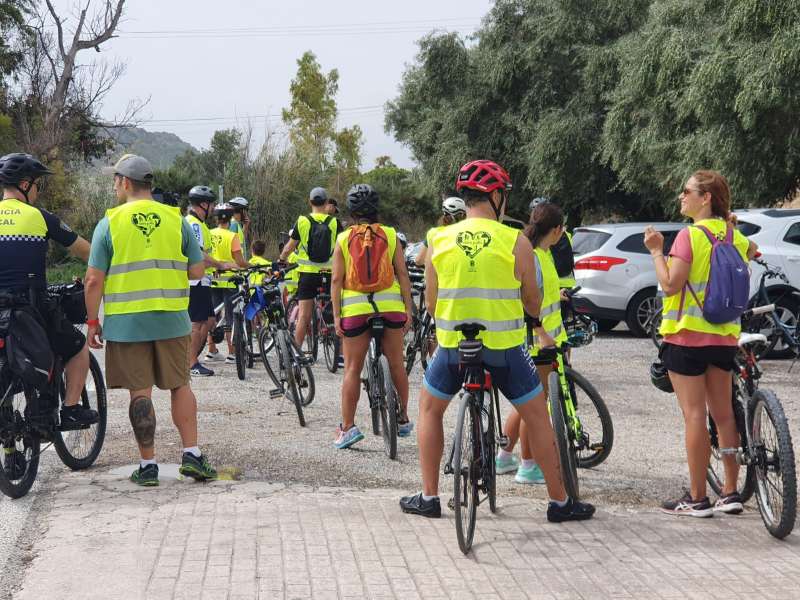 Centenars de persones omplin de bicis el litoral d’Alacant en la Ciclovía per la Setmana Europea de la Mobilitat
