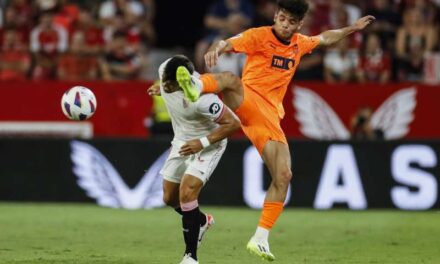 Fran Pérez renova amb el València fins a 2026￼