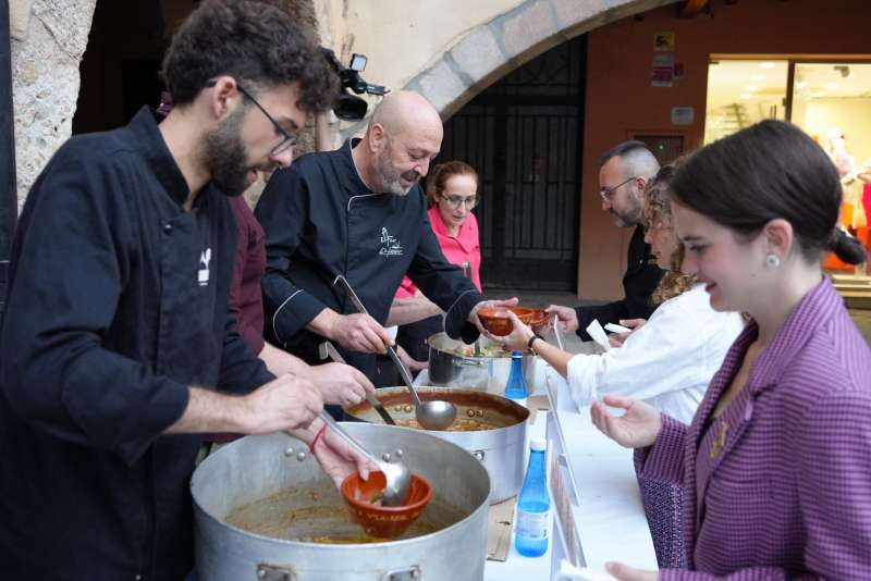 Vila-real acull la degustació popular d’olla de la Plana￼