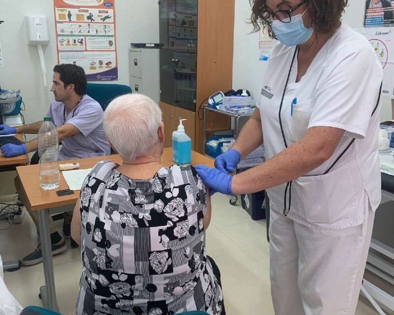 Sanitat comença a vacunar contra el virus de la grip la població general de més de 18 anys a partir del 4 de desembre￼