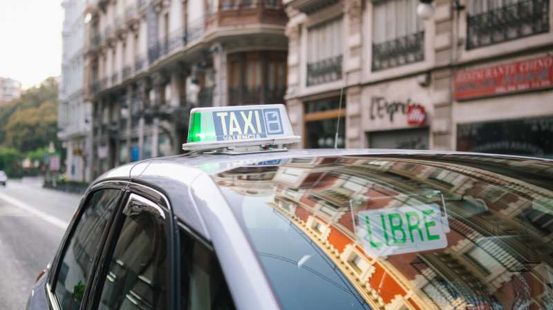 L’Ajuntament de València impulsa actuacions per a afavorir al sector del taxi￼