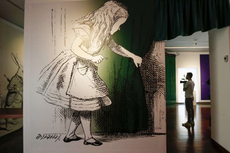 El Dalí que abraça el Surrealisme i acaba transformant-se en una exposició a Alacant