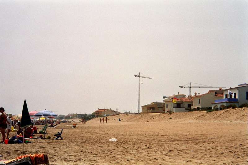 La Generalitat Valenciana s’oposa a la partió de la platja de Dénia i fa costat als veïns afectats￼