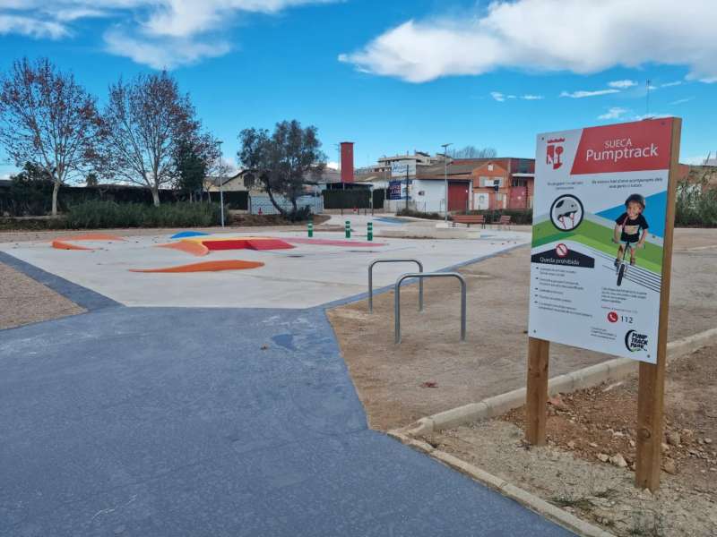 El Pumptrack Park de Sueca millora el seu accés amb noves dotacions￼