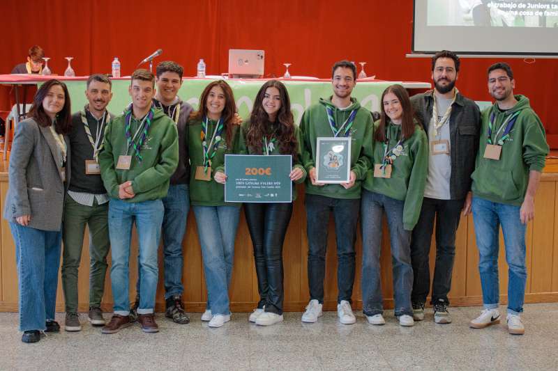 El Centre Santa Catalina d’Alzira guanya el concurs Fent Família del curs 2023-2024￼
